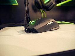 #016Υͥ/E3 2012Razer֡˿ޥRazer TaipanפȡMechWarrior Onlineѥȥ餬Ÿ