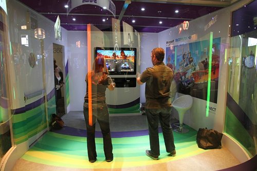 E3 2010ϺǯMicrosoftϡKinectפŪ˥ץå塪 ̣ʪŪʡ?ˤʥ֡