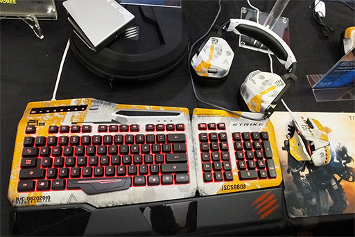 #002Υͥ/CES 2014Mad Catz̤ȯΥޡޥ䥹ƥ󥰥ȥϪTitanfall饤󥹤ܡɤʤɤо