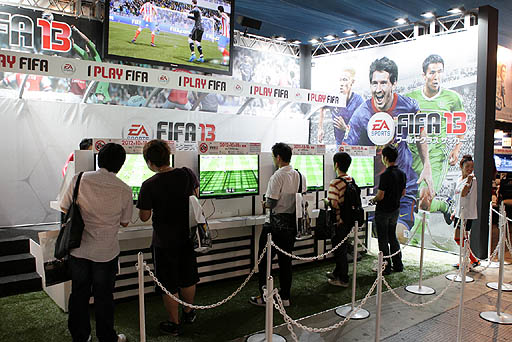 #005Υͥ/TGS 2012Ϻ٤ΡFIFA 13פǤϡͽۤ⤷ʤȤ롣͵꡼κǿϡͽ¬Բǽʥå򤵤ɵ