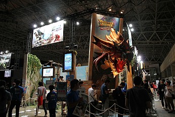 #017Υͥ/TGS 2013ʾˡȥϥɤäiOSץMONSTER HUNTER SMARTפΥץ쥤ݡȤǺ