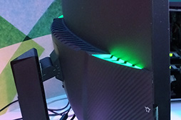  No.014Υͥ / CES 2016ϡRazer EditionפLenovoΥޡǥȥåPCǥץ쥤ϡɤRazer餷Τ