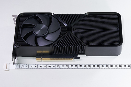 ̿ǸGeForce RTX 4070 SUPER Founders Editionסߥɥϥϡ¸RTX 4070 FEȤۤƱ