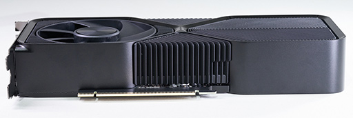 ̿ǸGeForce RTX 4070 SUPER Founders Editionסߥɥϥϡ¸RTX 4070 FEȤۤƱ