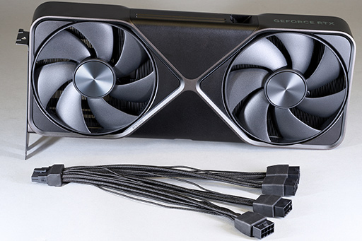  No.019Υͥ / ̿ǸGeForce RTX 5090 Founders Editionס¿ѹ¤κѤ2åȤθߤ¸GeForce