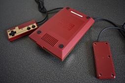 画像集 No.080のサムネイル画像 / ジャンプのゲームを20本収録。本日発売「ニンテンドークラシックミニ ファミリーコンピュータ 週刊少年ジャンプ50周年記念バージョン」を紹介